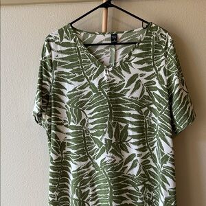 Green and White Leaf Print Maxi Dress